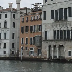 Leon Bianco On The Grand Canal Casa de hóspedes
