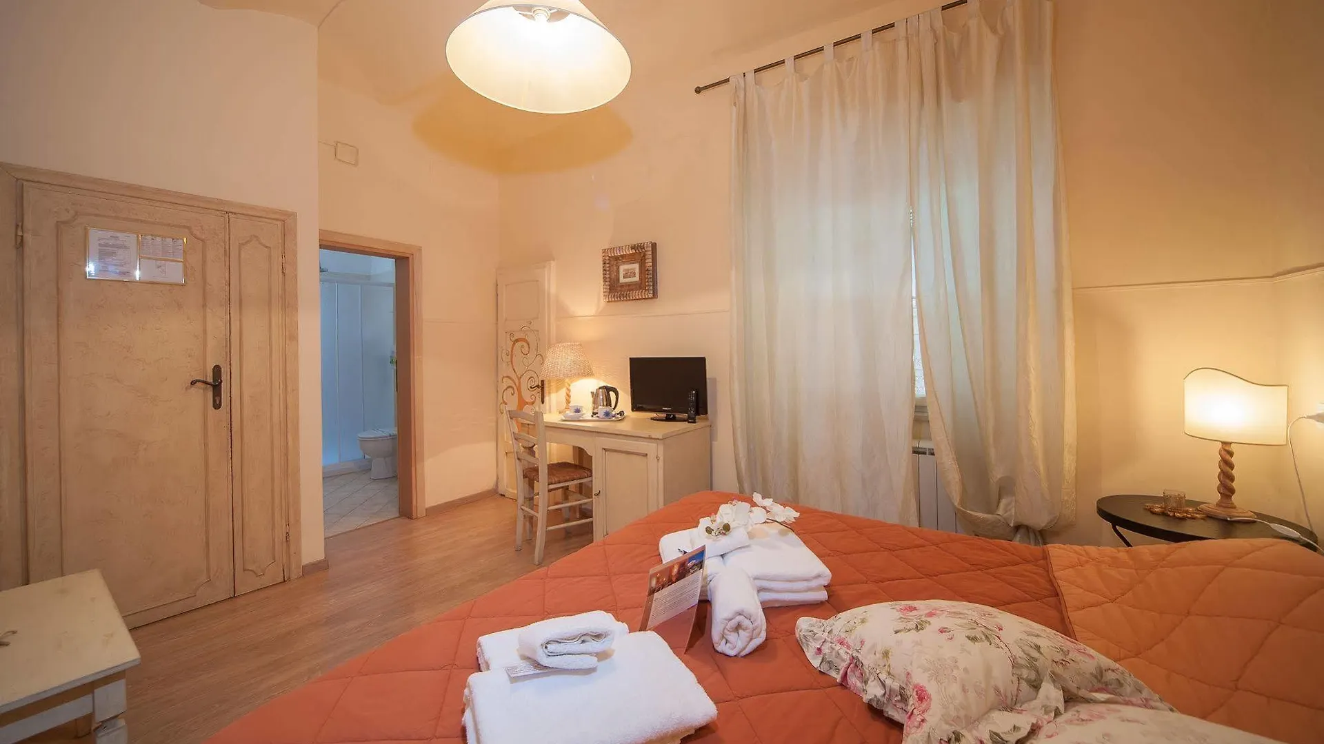Albergo Etruria Volterra 3*,